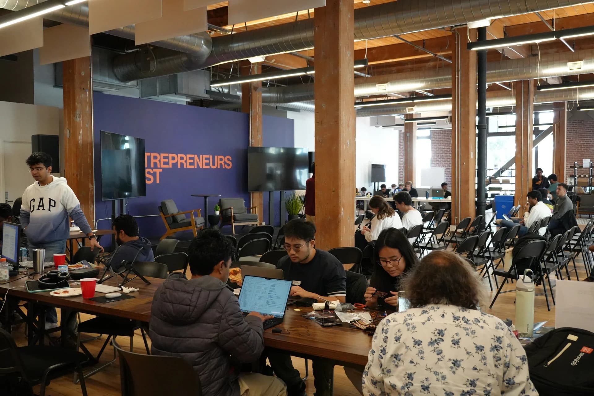 Droids Strike Back - Community photo